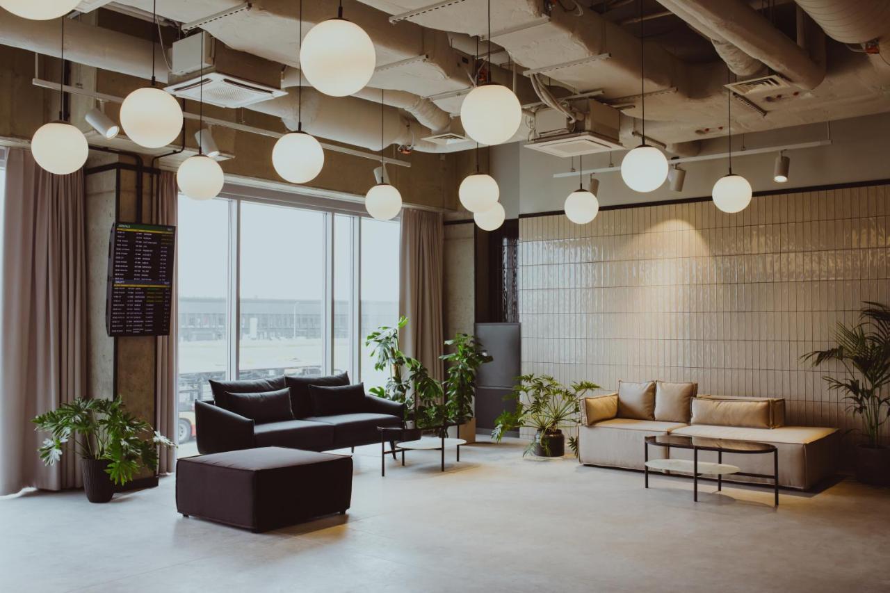 Arche Hotel Wroclaw Airport エクステリア 写真