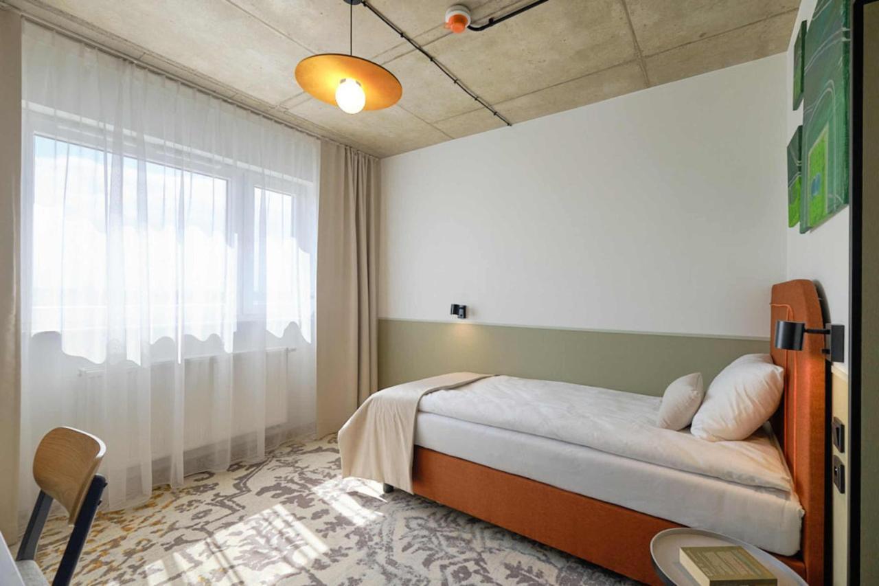 Arche Hotel Wroclaw Airport エクステリア 写真